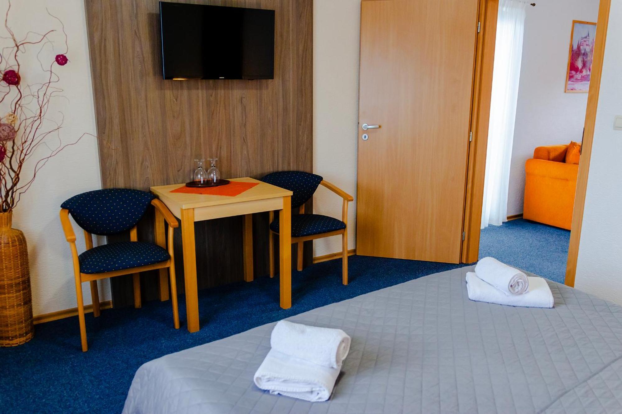 Penzion Oaza Prievidza Extérieur photo